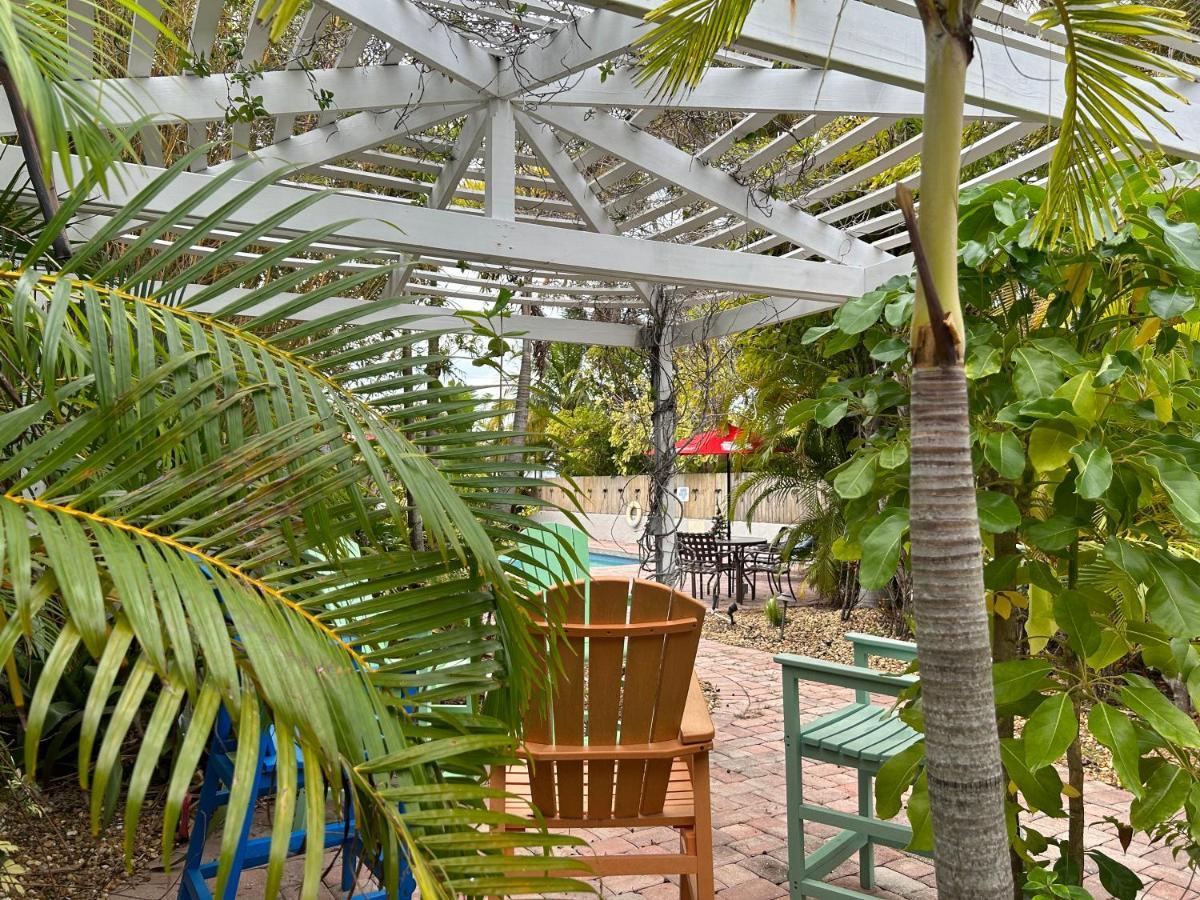 An Island Getaway At Palm Tree Villas Holmes Beach Exterior foto